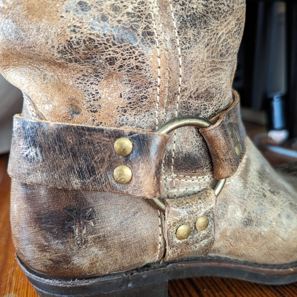Distressed Frye Harness Boot sz 7 - Picture 2 of 7